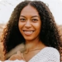 Profile picture of author Julianka Bell